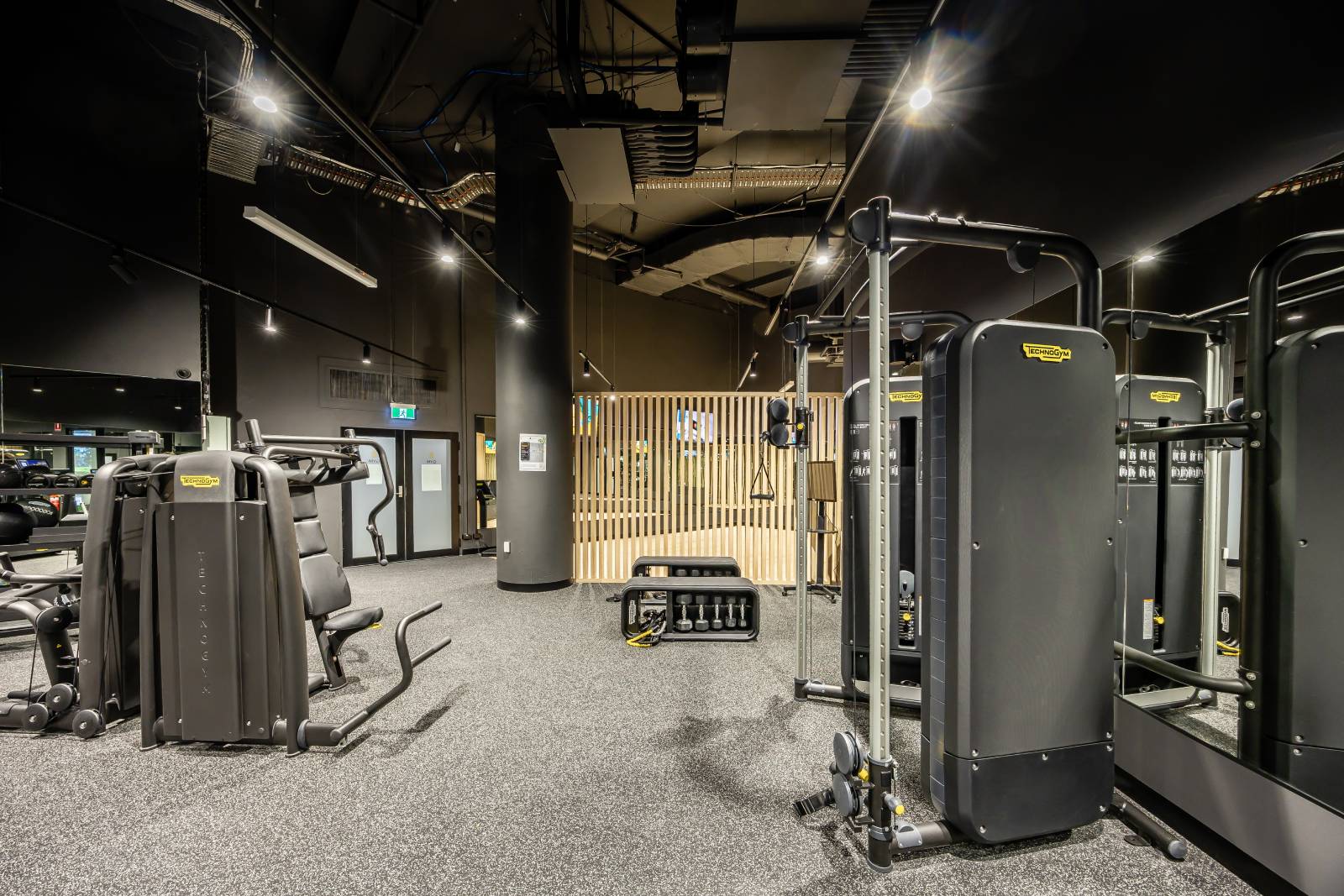 Metric - 45 Pirie-38 (1)